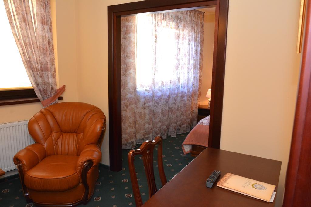 Atrium Hotel Ivano-Frankivsk Phòng bức ảnh