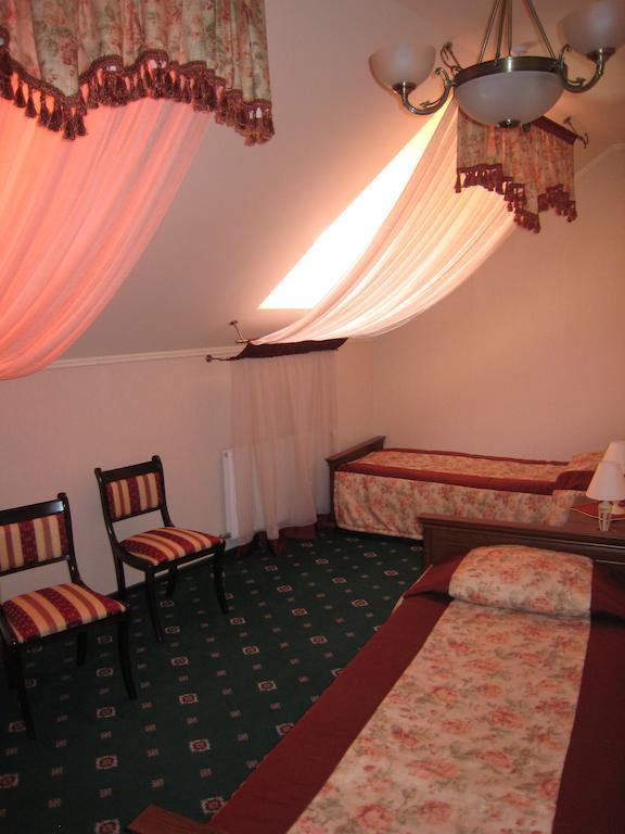 Atrium Hotel Ivano-Frankivsk Phòng bức ảnh