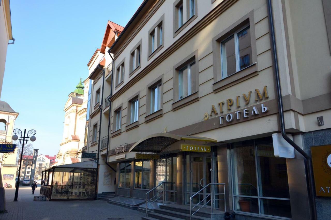 Atrium Hotel Ivano-Frankivsk Ngoại thất bức ảnh